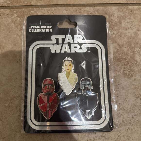 Star Wars Celebration 2020 Pins 3 Pack Rey Kylo Ren Pin - Picture 1 of 3
